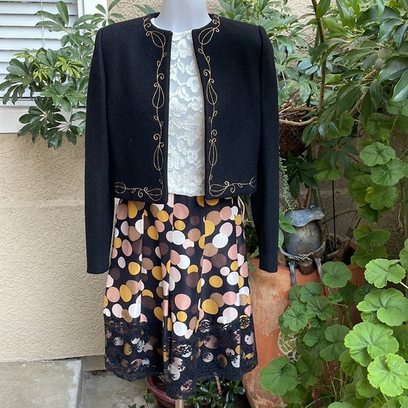 Vintage black wool cropped blazer with gold embroidery - Picture 11 of 12